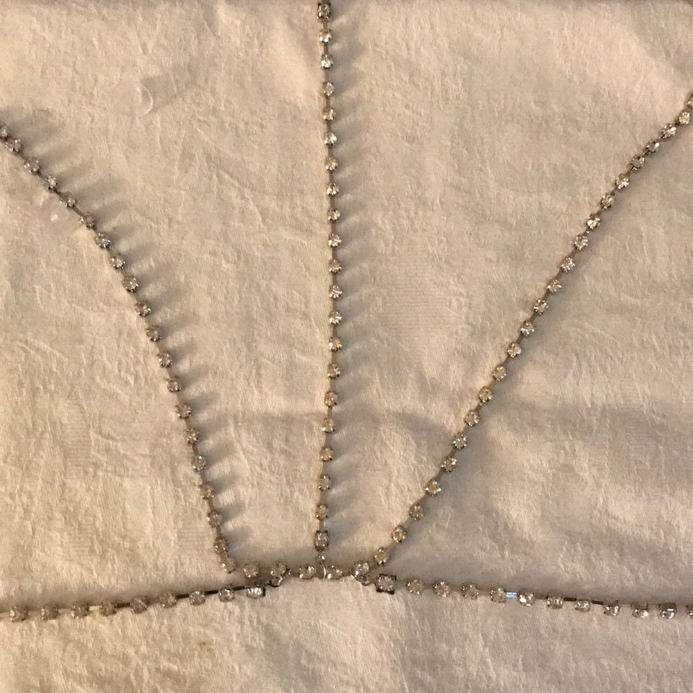 New! Rhinestone Body Chain - Picture 6 of 9